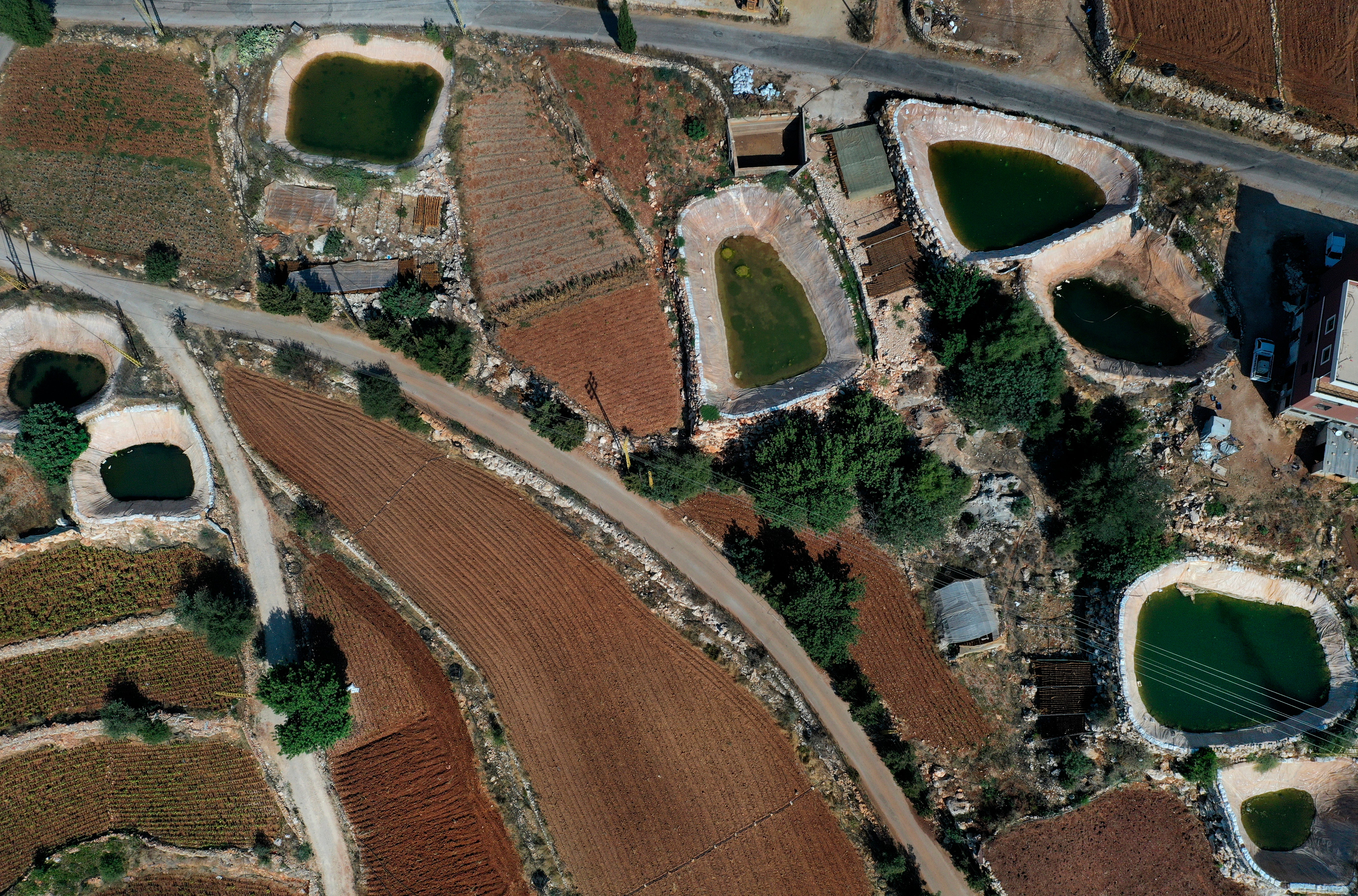 Lebanon Struggling off the Grid