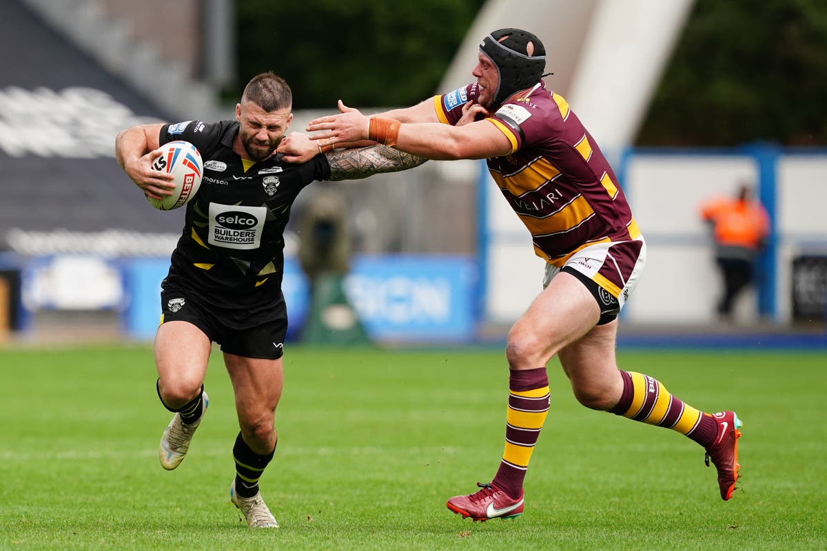 Huddersfield veteran Chris Hill earns shock recall to England’s Rugby League World Cup squad