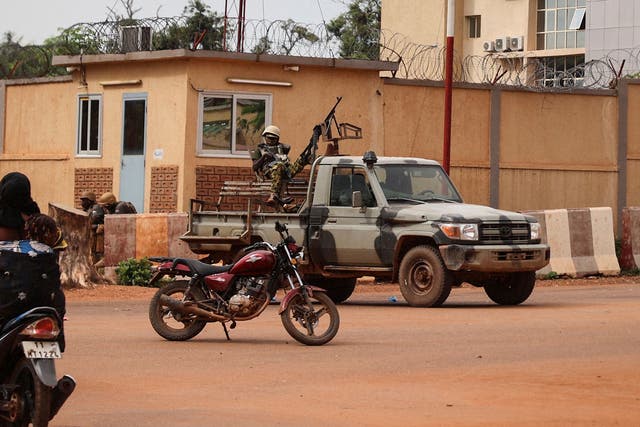 <p>Burkina Faso army captain announces overthrow of government</p>