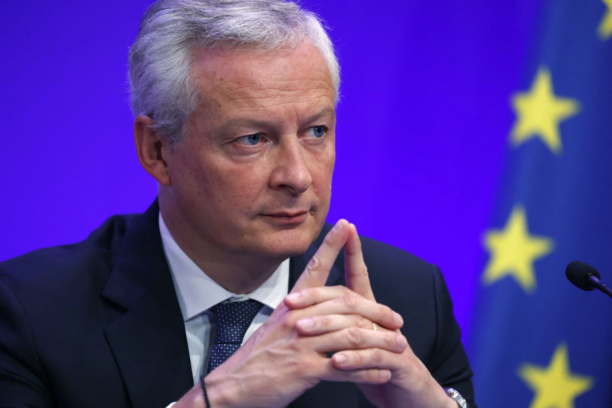 Французький уряд «стурбований Британією», каже міністр фінансів Макрона