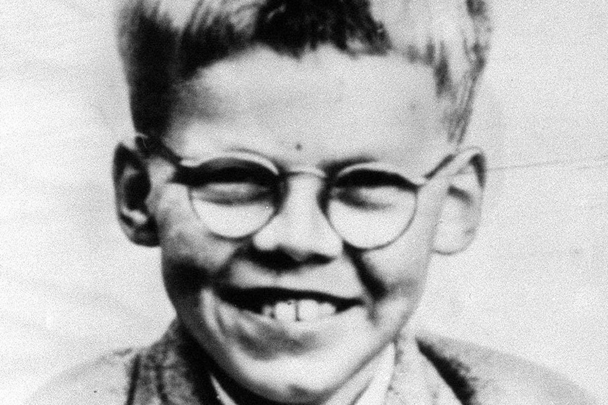 Skull found in hunt for Moors Murders victim Keith Bennett