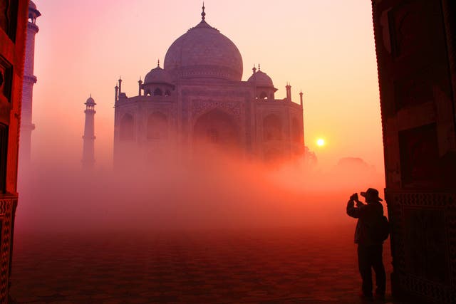 <p>A misty sunrise at the Taj Mahal in Agra, Uttar Pradesh</p>