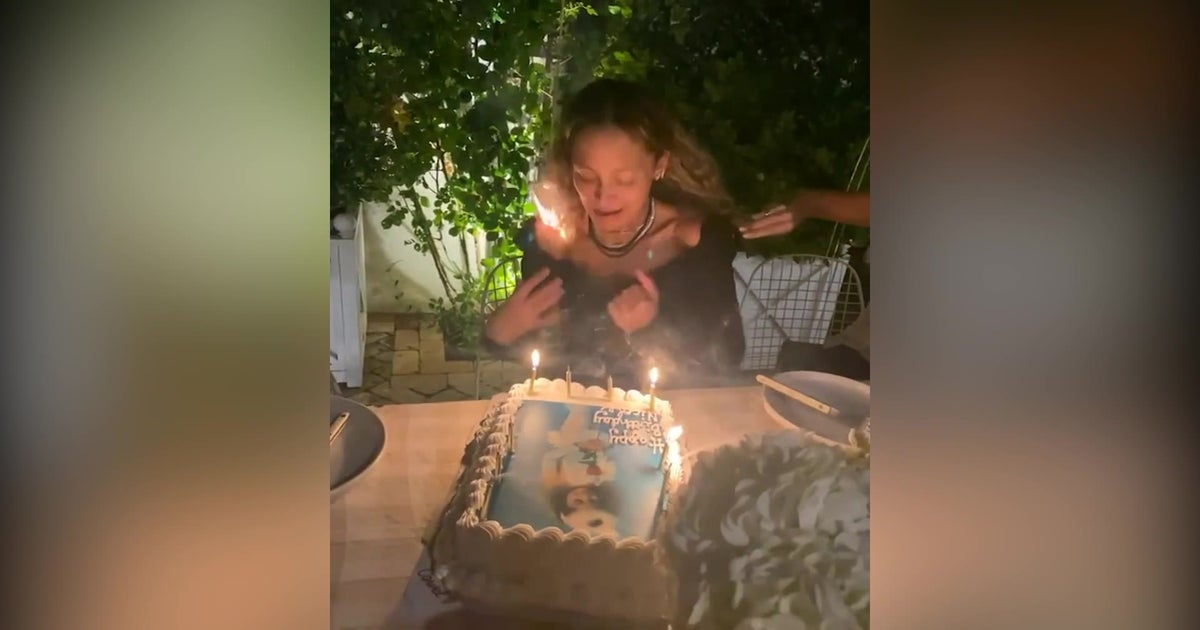 Nikole Richie Black Porn Star - Nicole Richie sets her hair on fire at 40th birthday party | Lifestyle |  Independent TV