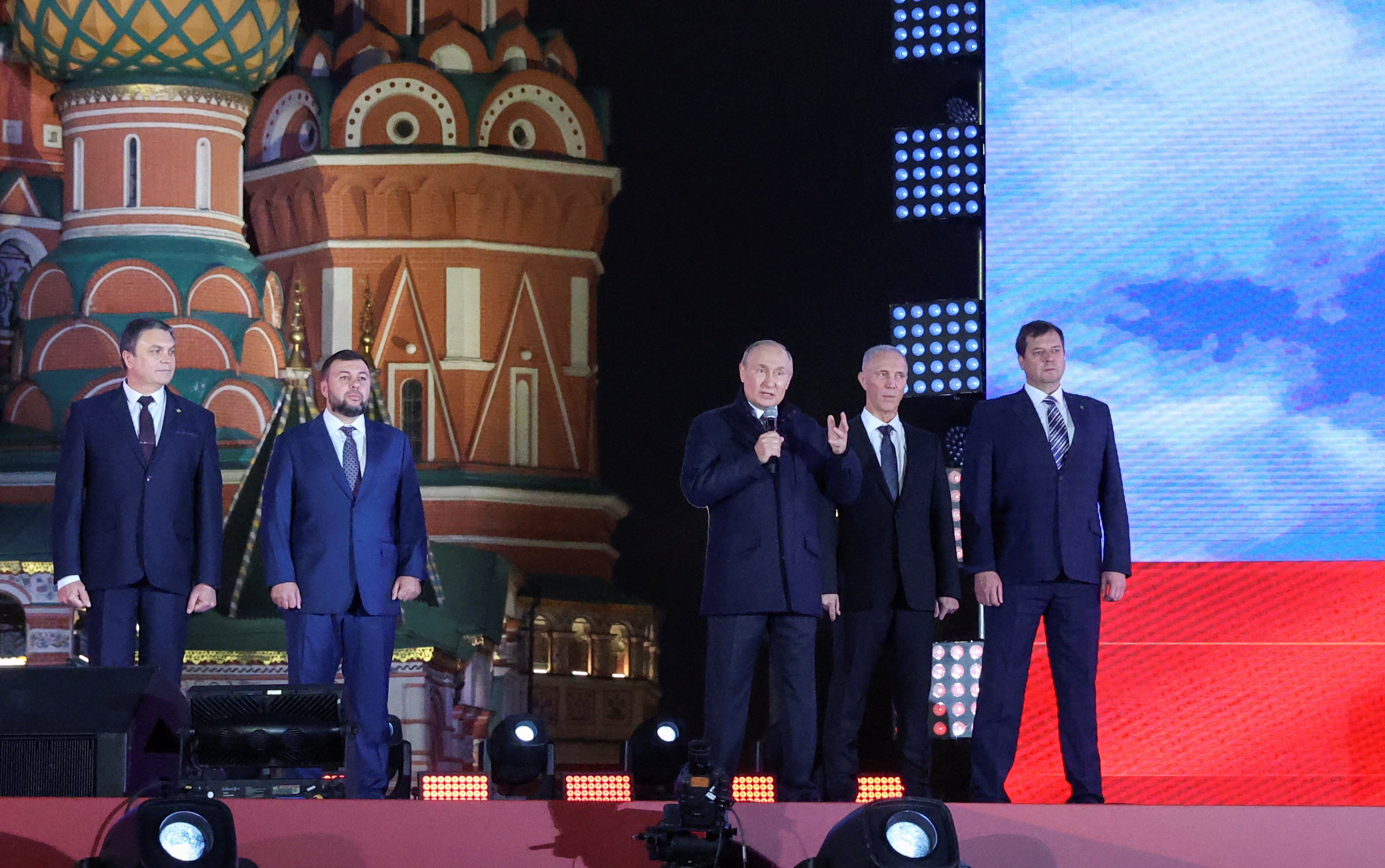 Vladimir Putin with Denis Pushilin, Leonid Pasechnik, Vladimir Saldo and Yevgeny Balitsky, the Russian-installed leaders in Ukraine’s Donetsk, Luhansk, Kherson and Zaporizhzhia regions