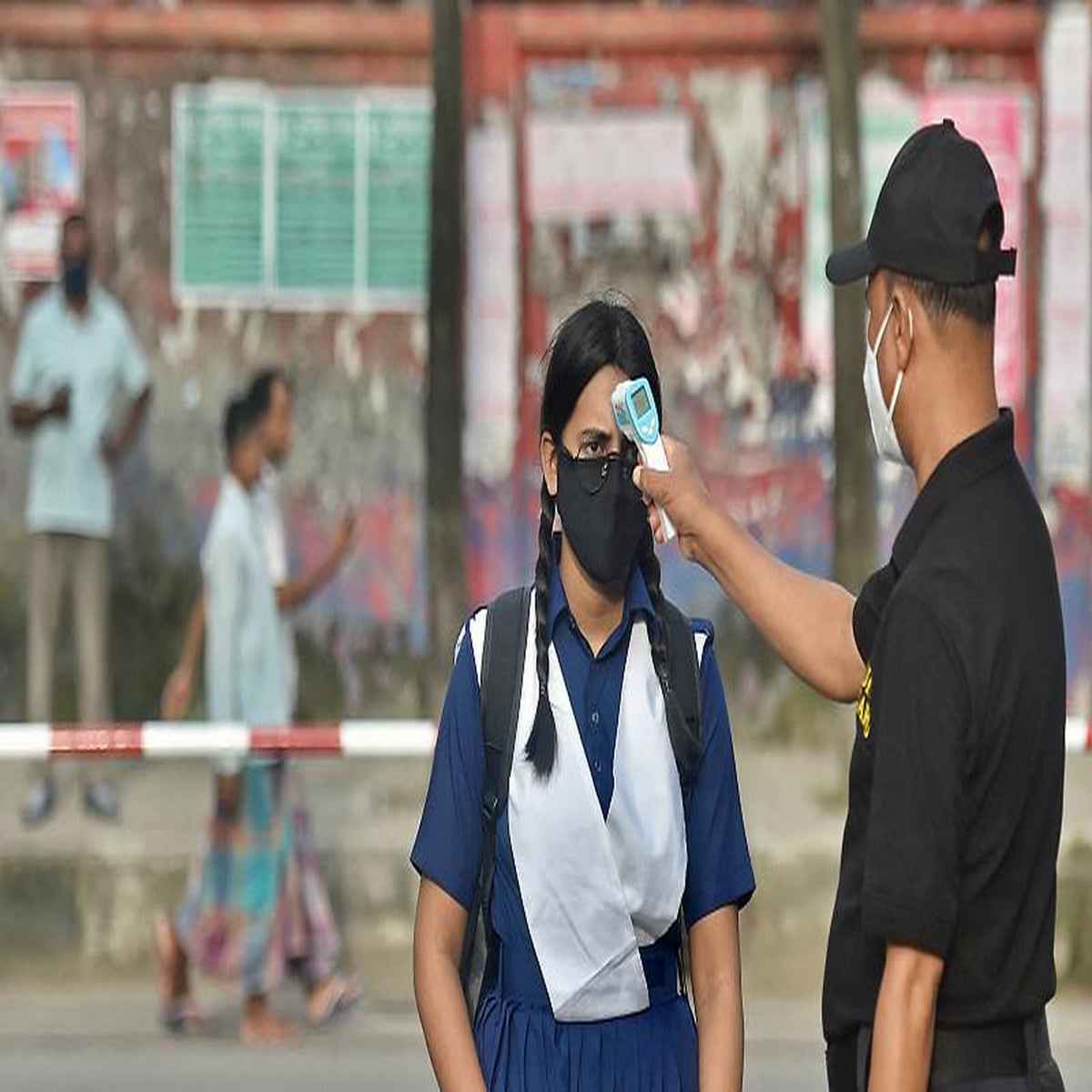 Banglaschoolgirlsex - Bangladesh schools reopen after 18-month Covid shutdown | News |  Independent TV