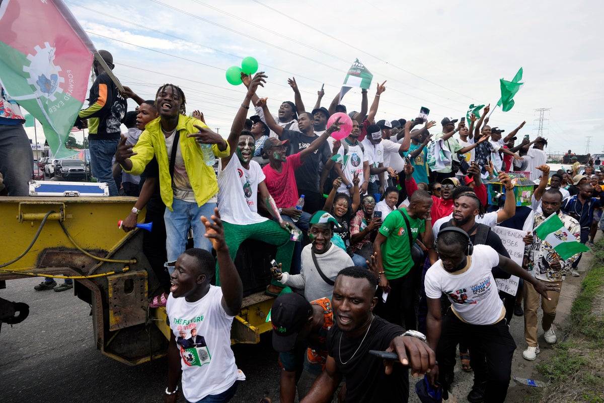 Nigerians mark independence anniversary ahead of key poll