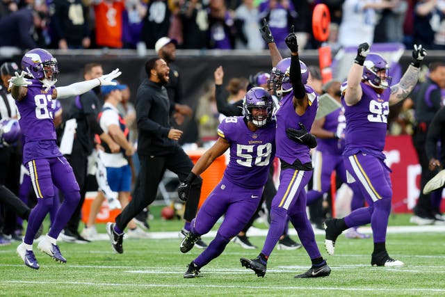 <p>The Vikings escaped London with a dramatic 28-25 victory over the Saints </p>