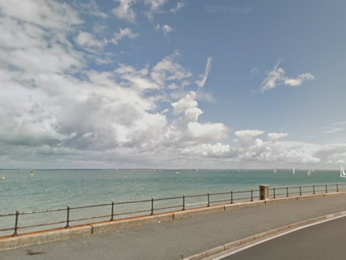 Woman dies falling overboard from yacht off Isle of Wight coast