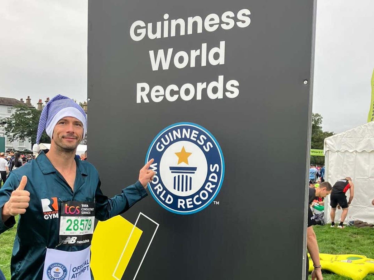 Man who ran marathon in pyjamas says record didn t really surprise