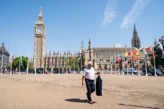 <p>Only 275,000 daytime visitors went to central London on July 19 when temperatures hit 40C</p>