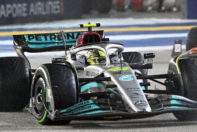 <p>Lewis Hamilton finished ninth in Singapore </p>