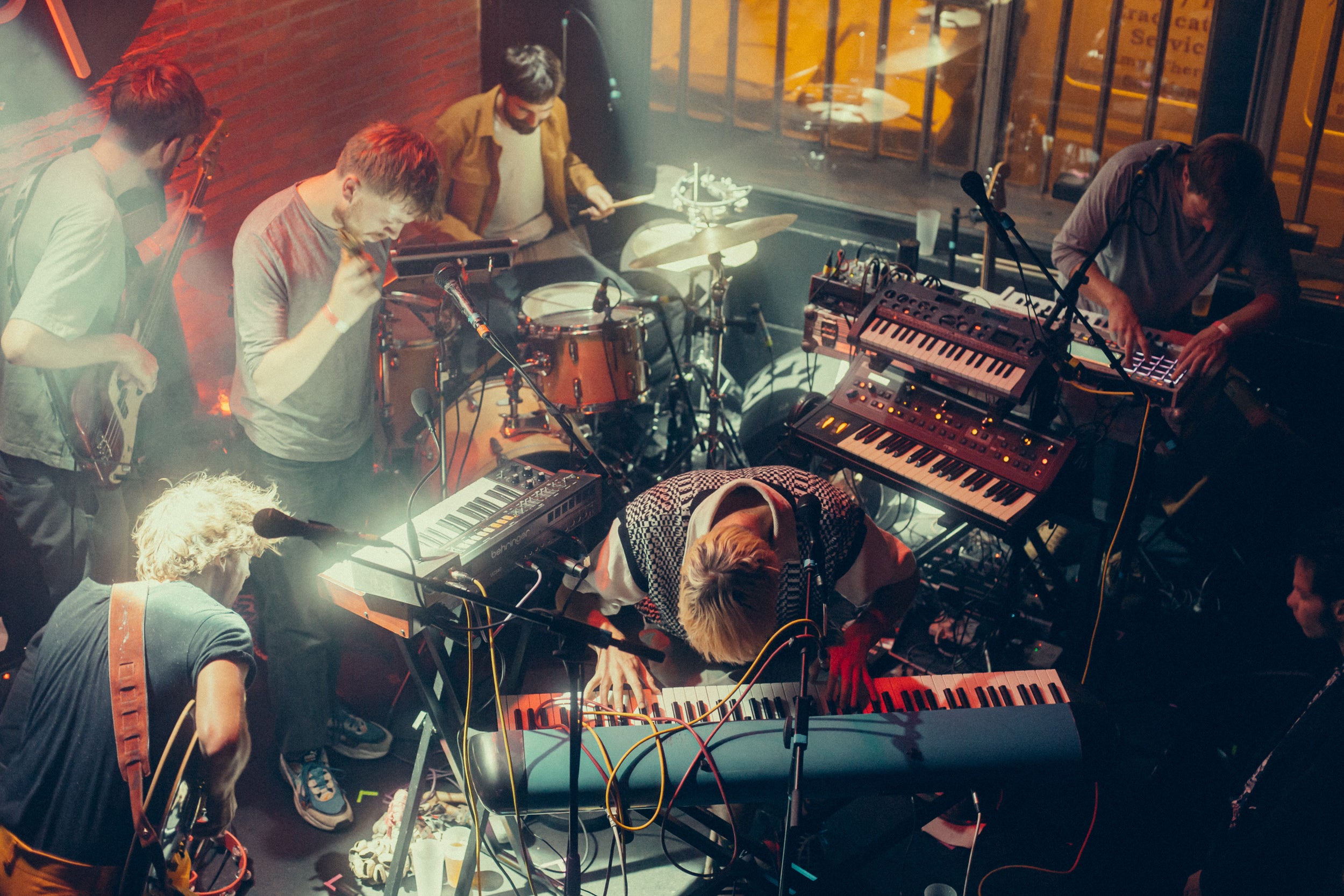 Plastic Mermaids during a live set