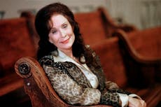Loretta Lynn, coal miner's daughter and country queen, dies