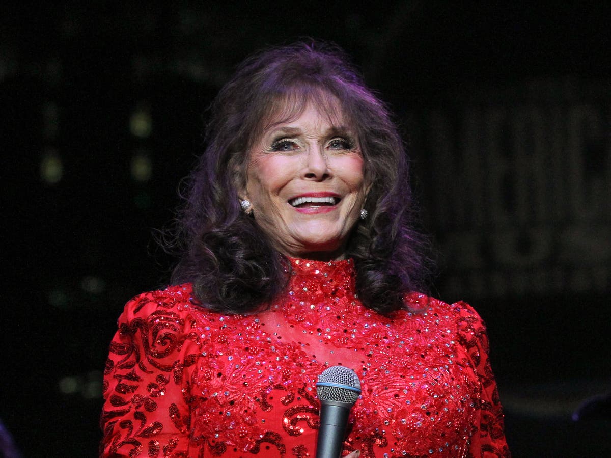 Loretta Lynn death: Country music icon dies aged 90