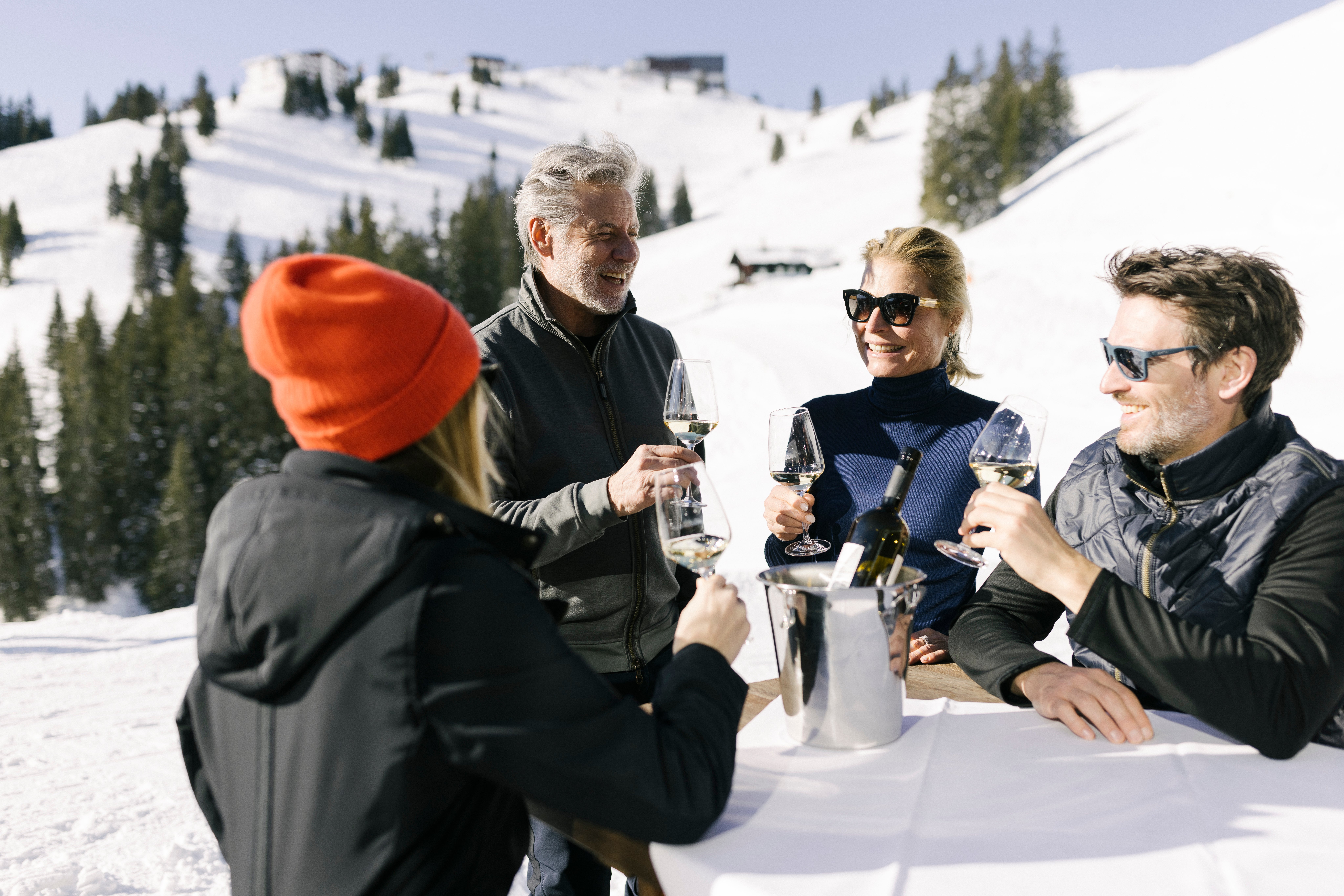 Enjoy traditional Tirolean food and drink between ski sessions
