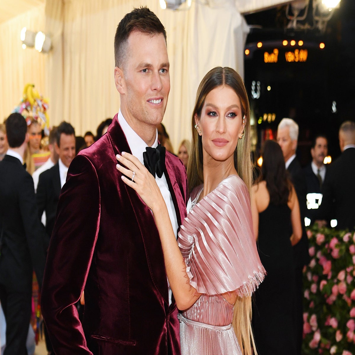 Tom Brady, Gisele Bündchen hire divorce lawyers amid 'marital issues'  (reports) 