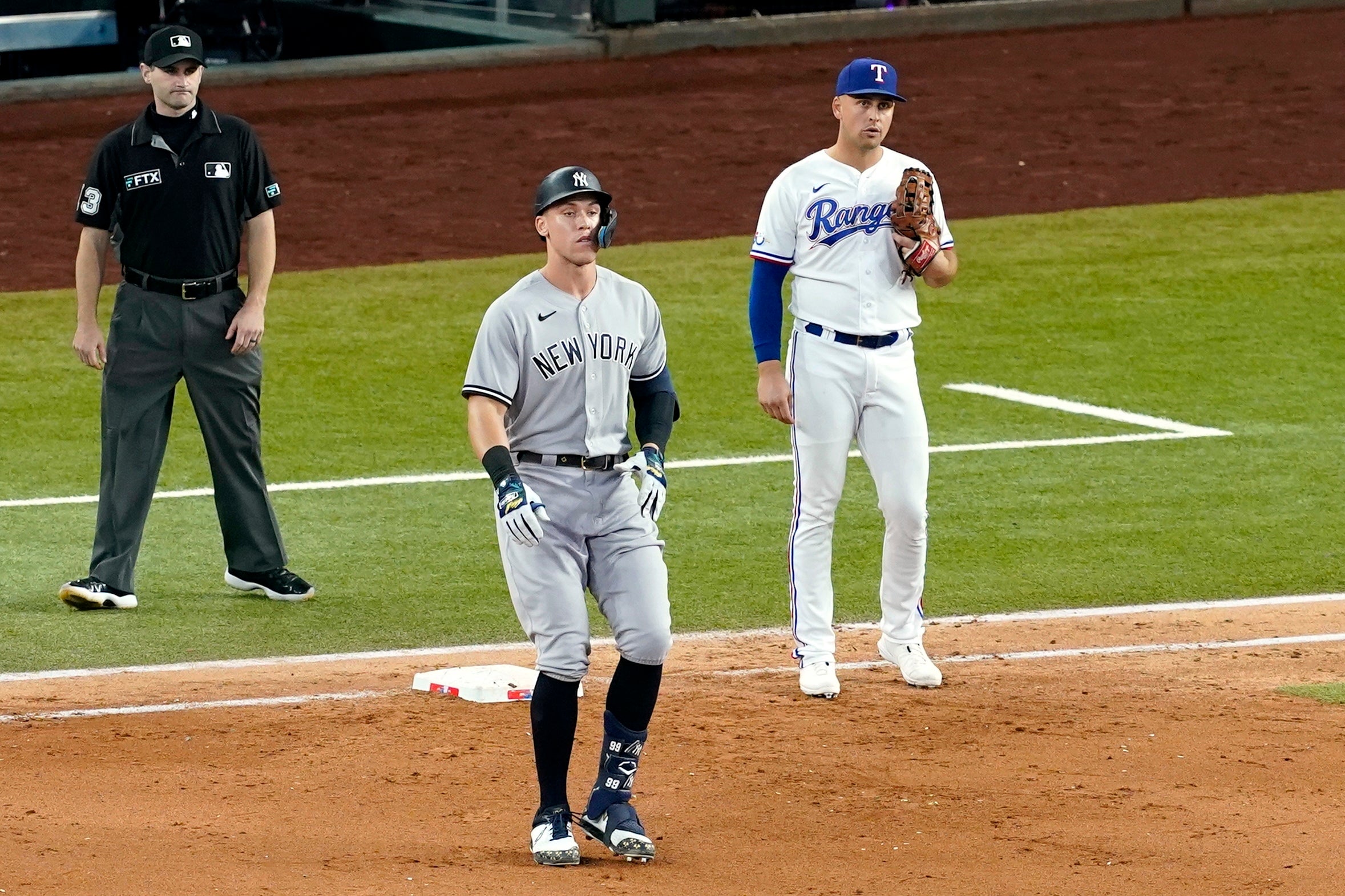 Yankees Rangers Baseball