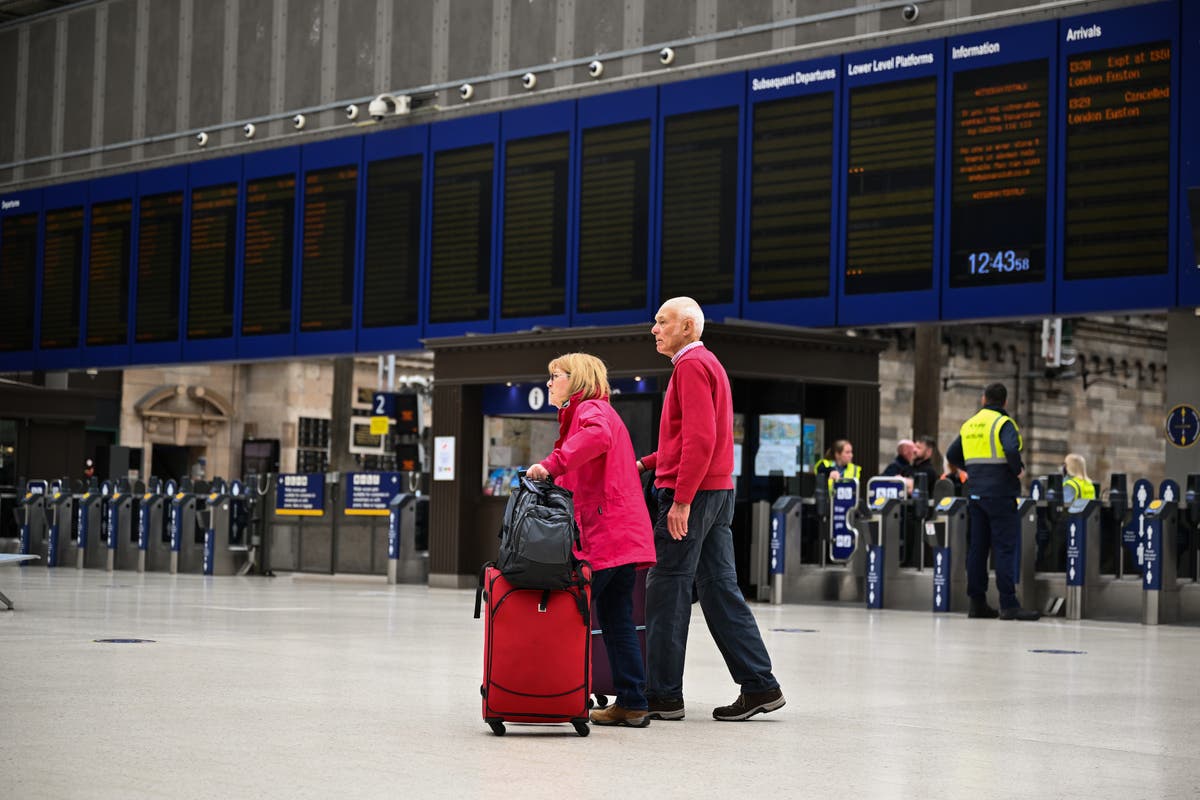 Train strikes today - live: Rail passengers hit by travel chaos as October walkouts continue