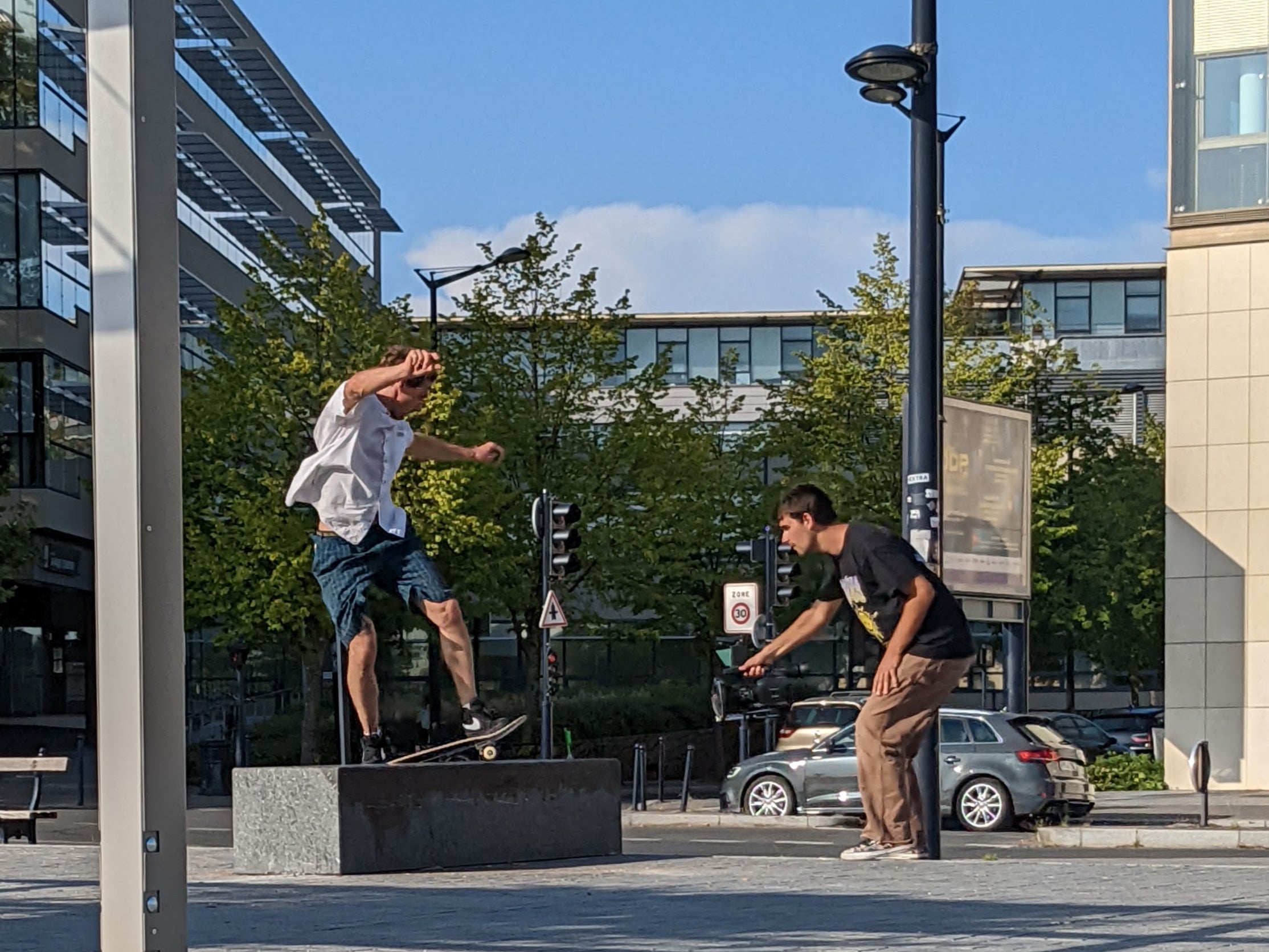 Skateboarders flock to Bordeaux from all over the world