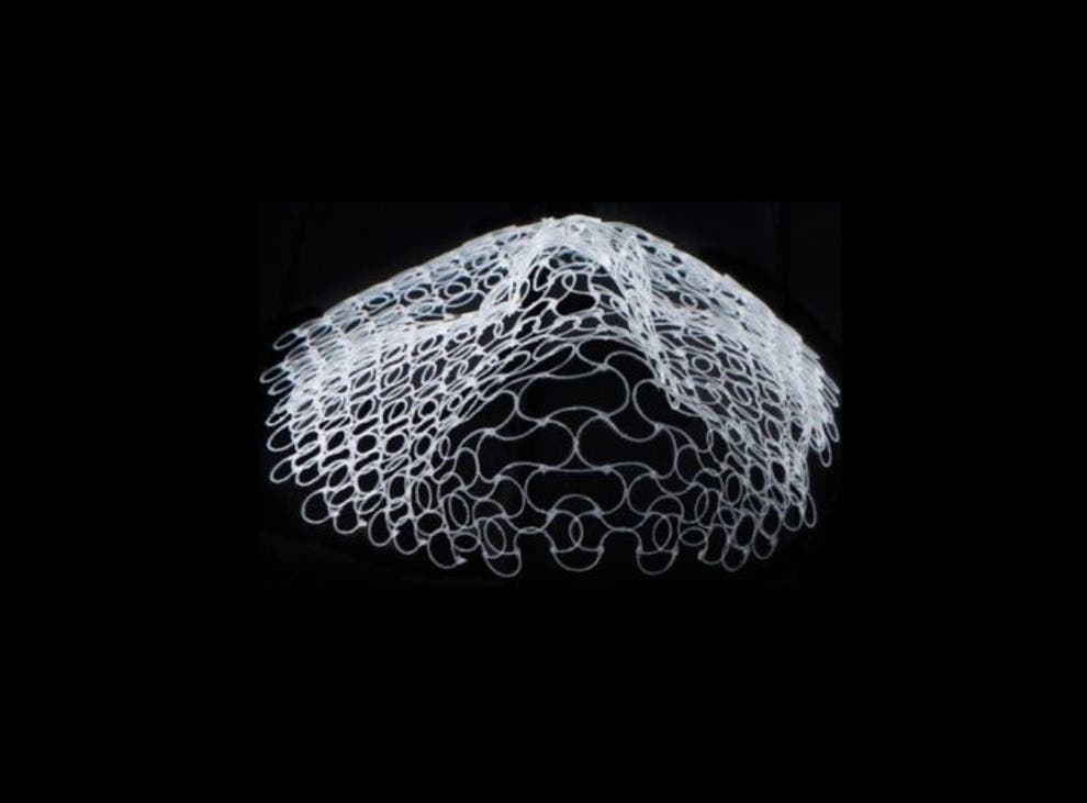 Material Shifting Mess Scientists discover shape-shifting material that could revolutionise ...