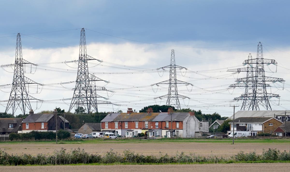 Households face three-hour blackouts as winter electricity shortage looms