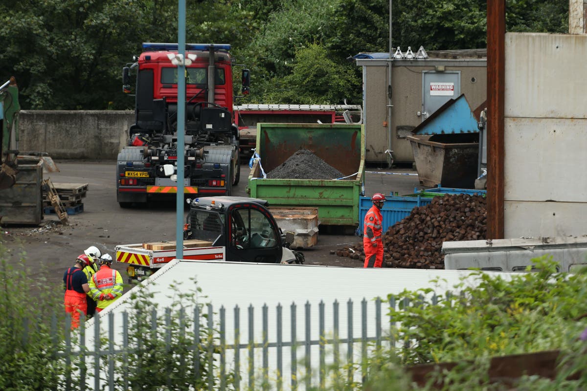 Five workers killed by &lsquo;unsafe&rsquo; wall holding 263 tonnes of scrap, court told