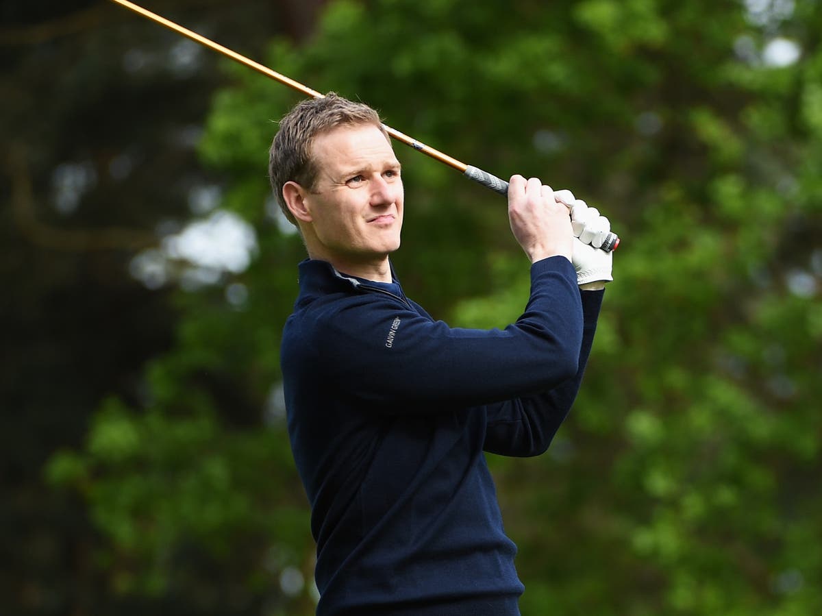 Dan Walker says his children must sign contracts before getting mobile phones