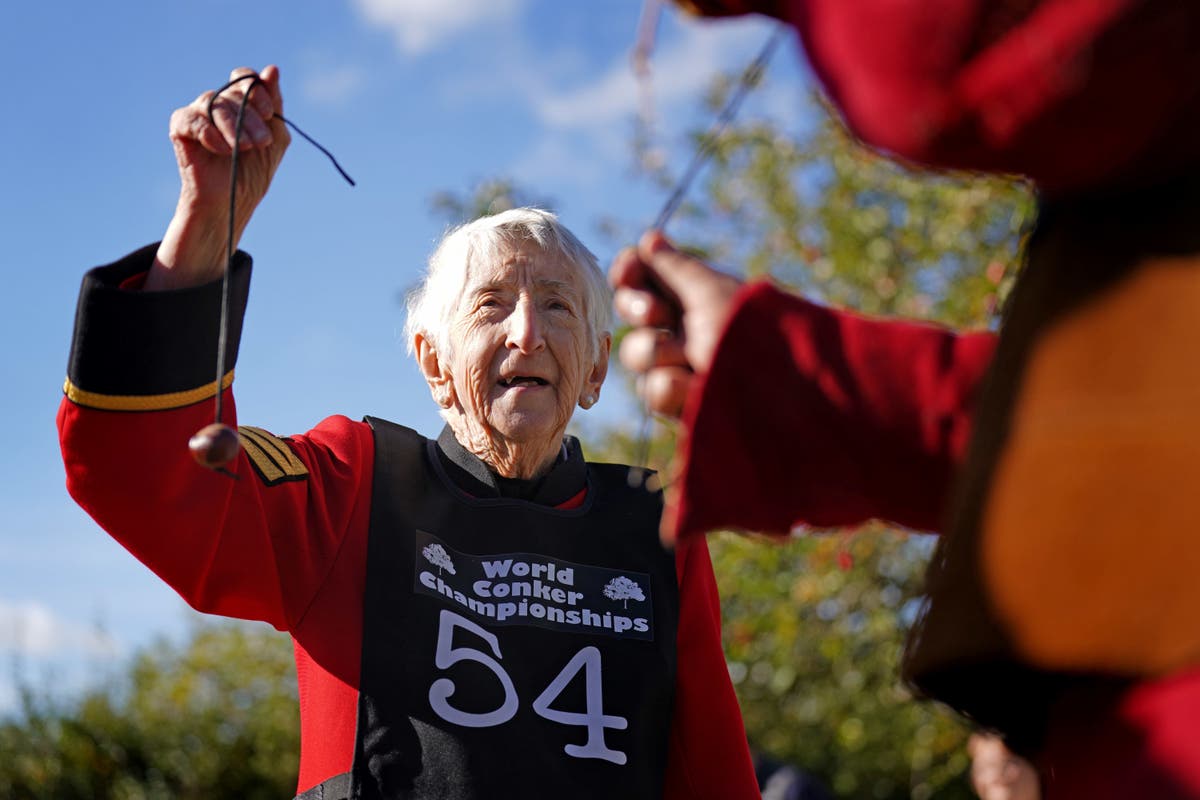 Competitors swing into action at World Conker Championships