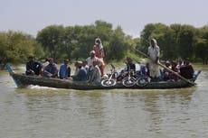 Pakistani flood victims in worst-hit province return home