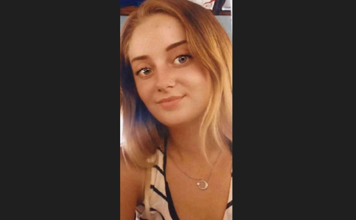 Oswestry &lsquo;murder&rsquo;: Woman, 22, killed by car outside take away &lsquo;would do anything for anyone&rsquo;