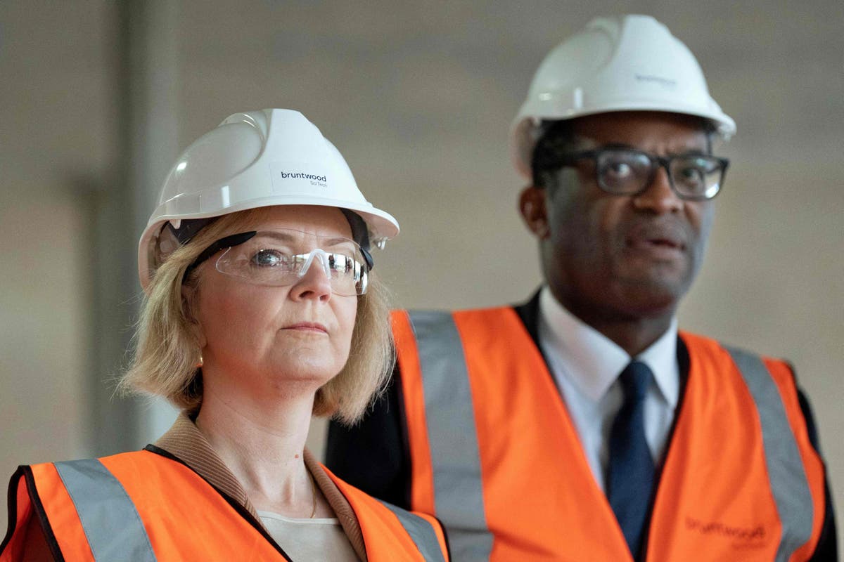 Chancellor&rsquo;s tax giveaways mean &lsquo;painful&rsquo; &pound;60bn spending cuts, IFS warns