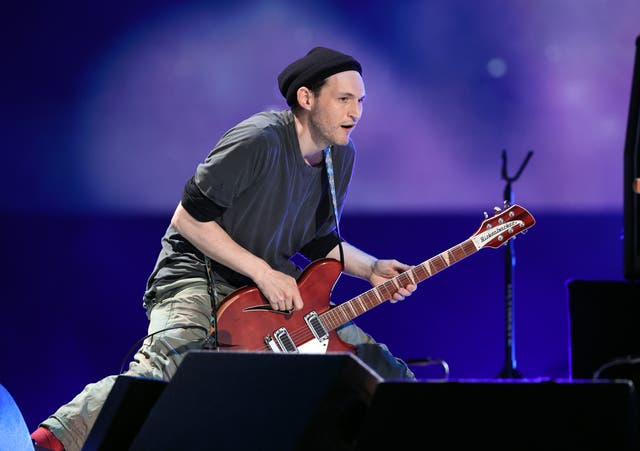 <p>Josh Klinghoffer</p>
