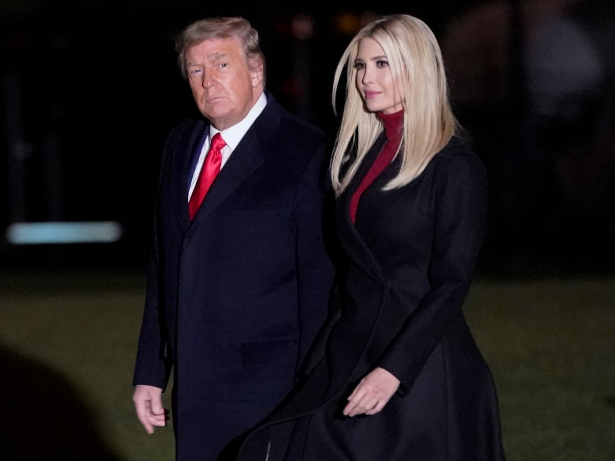 Notizie Trump oggi: Ivanka prende le distanze dai problemi legali della famiglia mentre Hope Hicks incontra i pubblici ministeri a Manhattan