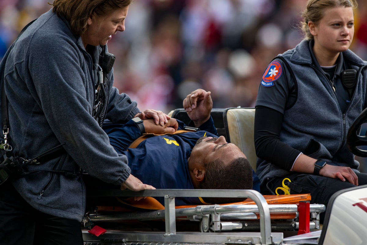 Michigan’s Hart back from hospital after medical emergency