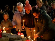 Hundreds attend vigil for 10 killed in explosion at petrol station in Donegal