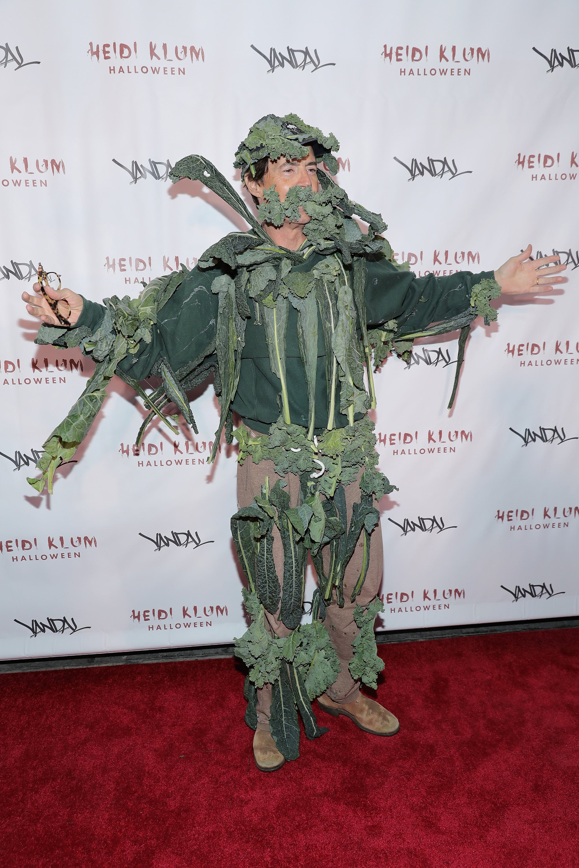 Kyle MacLachlan as kale