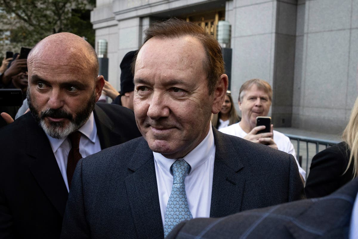 Kevin Spacey accuser Anthony Rapp says watching actor seduce teen in American Beauty was &lsquo;unpleasantly familiar&rsquo;