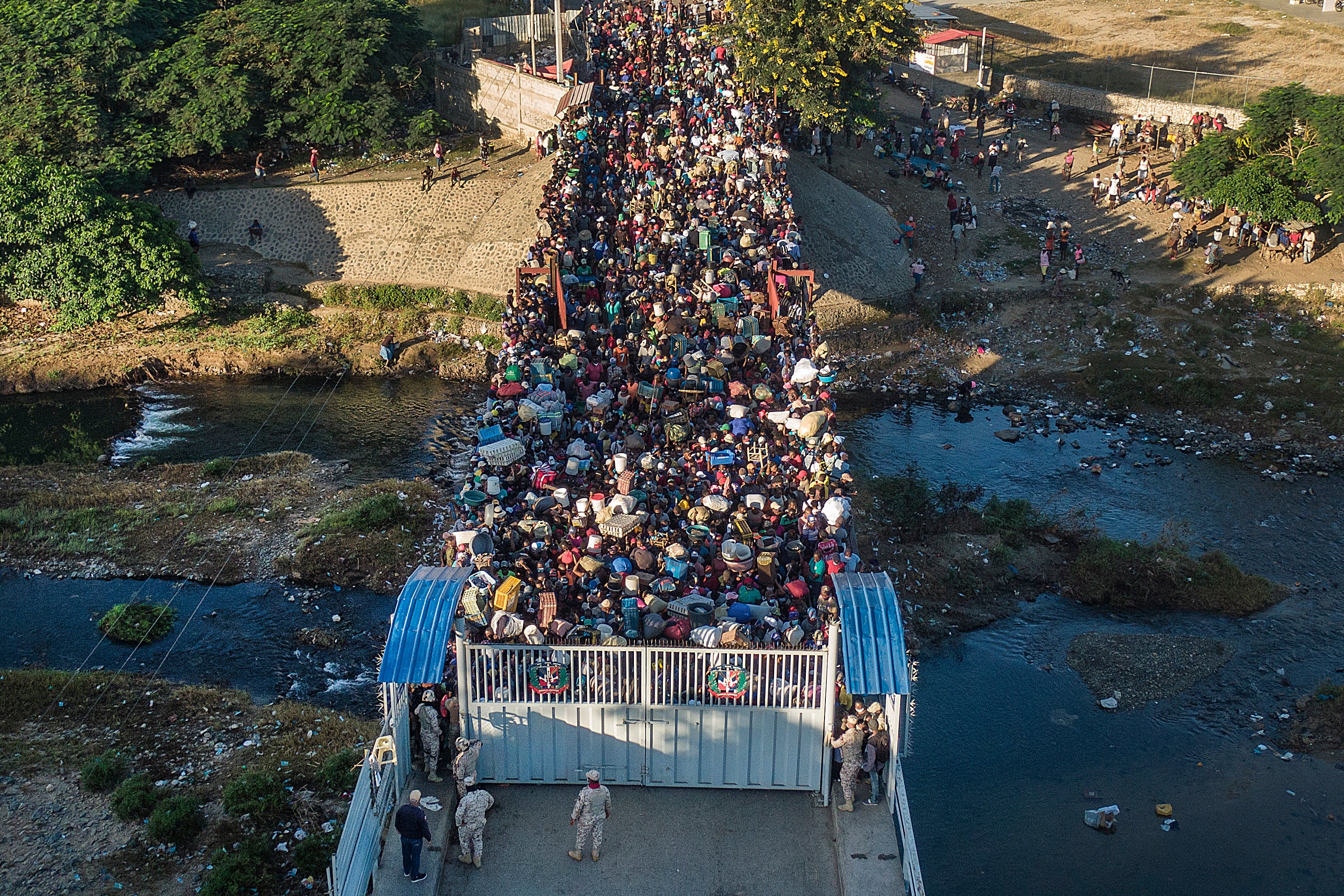 Dominican Republic Cracks Down At Border Amid Haiti Chaos The Independent   Dominican Republic Haiti   11238 