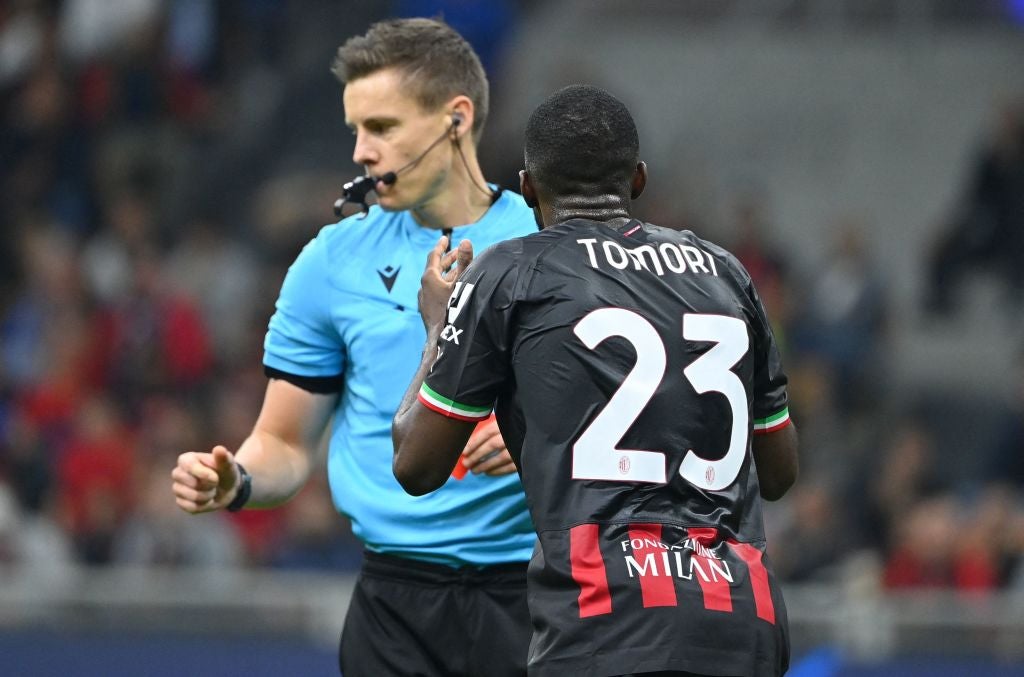 Fikayo Tomori pleads his innocence to the referee