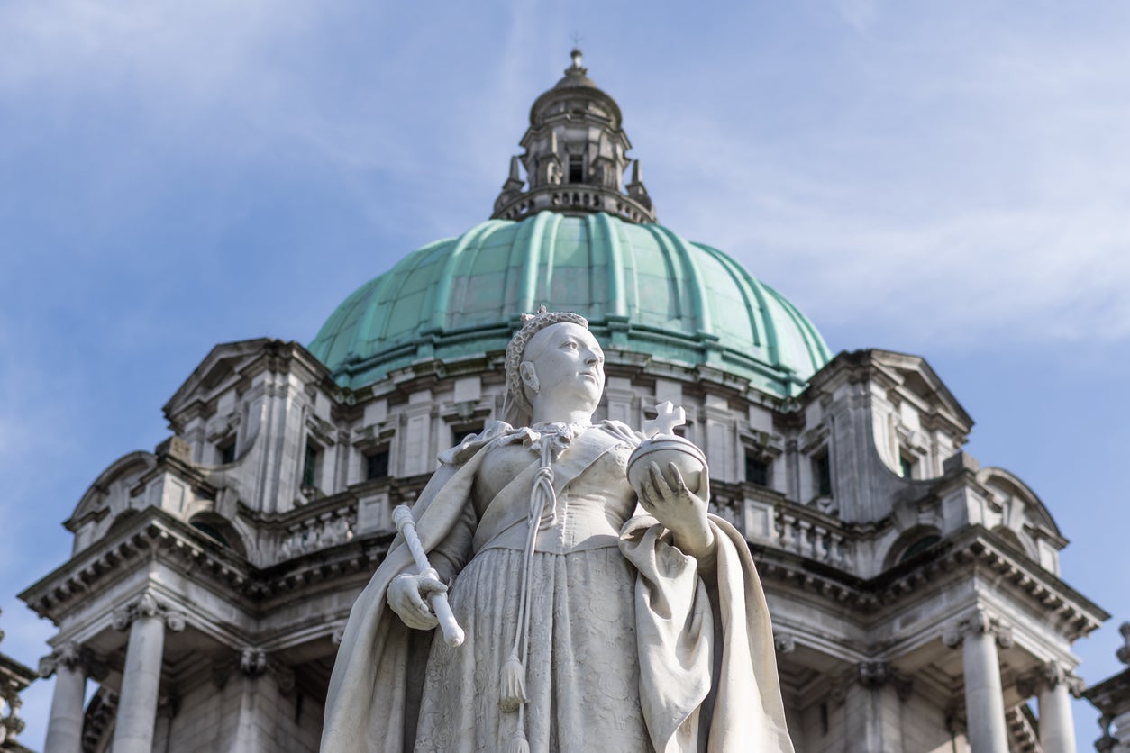 The statue of Queen Victoria outside City Hall