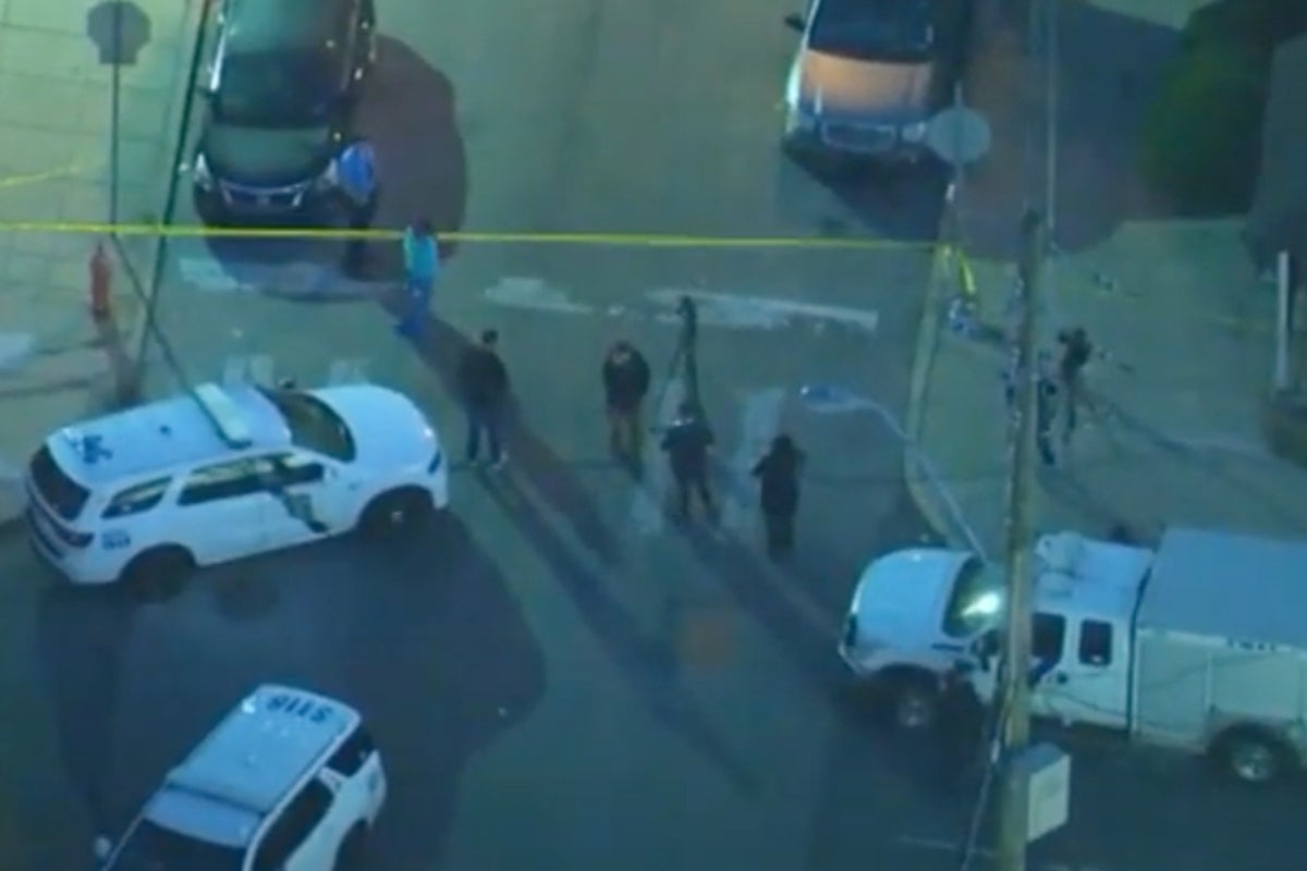 Three Philadelphia police officers shot while serving warrant | The ...