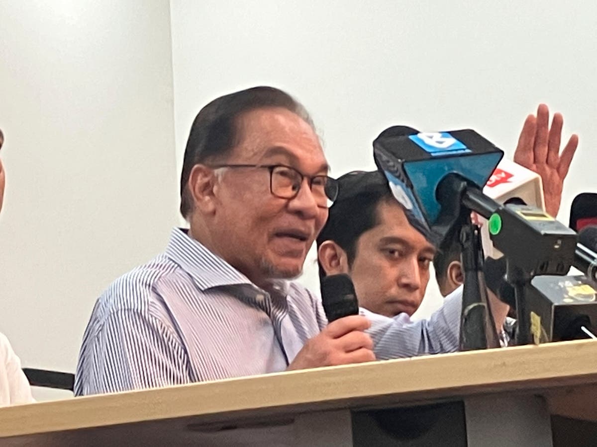 Malaysian opposition leader Anwar hopeful of election win