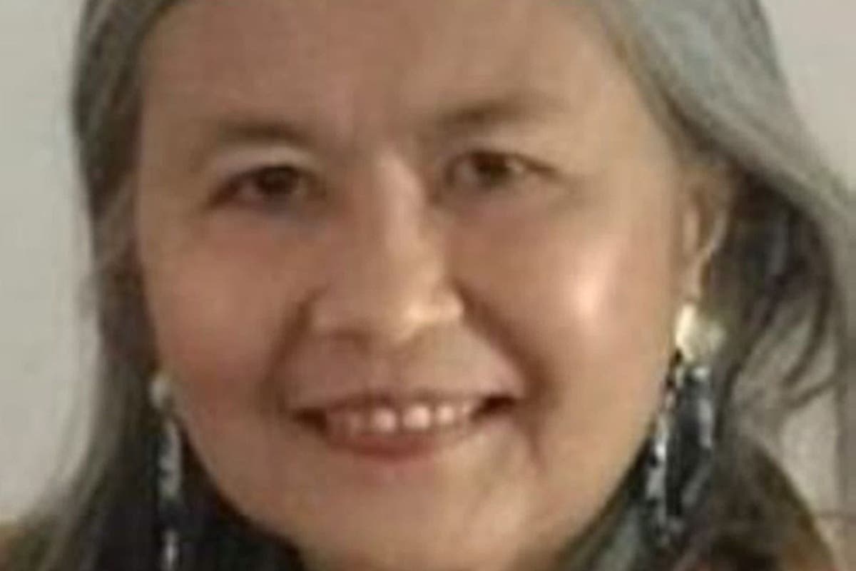 Murder accused walked streets with bulky suitcase for two hours, court told