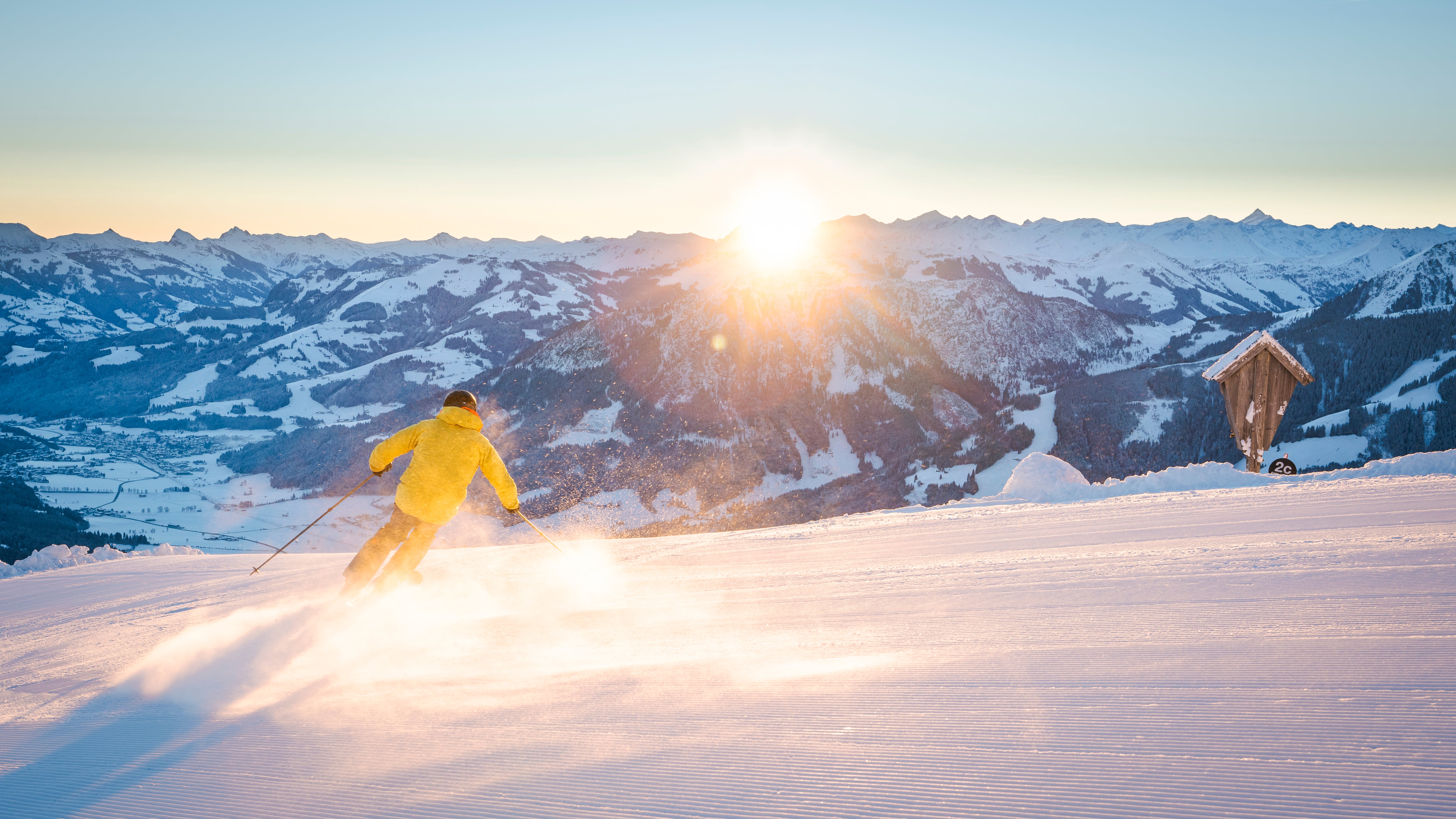 With varied slopes and 22 ski schools, you’ll find the perfect experience for you