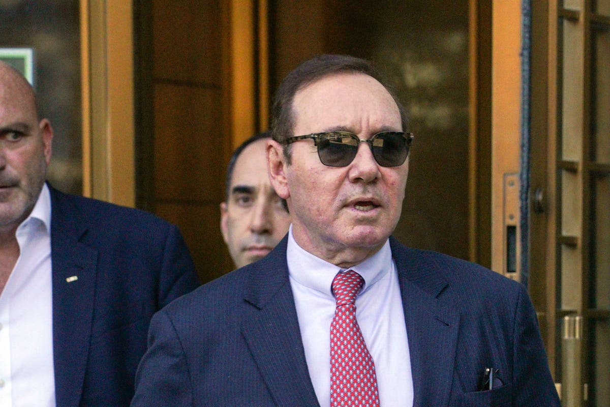 Kevin Spacey reveals his father was a &lsquo;neo-Nazi&rsquo; &lsquo;white supremacist&rsquo; in sex abuse trial