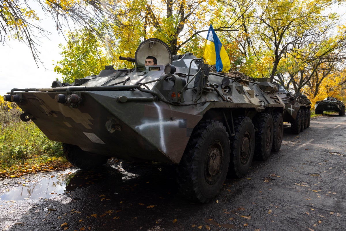 Ukraine news – live: Russia tells civilians to flee Kherson as Kyiv forces advance