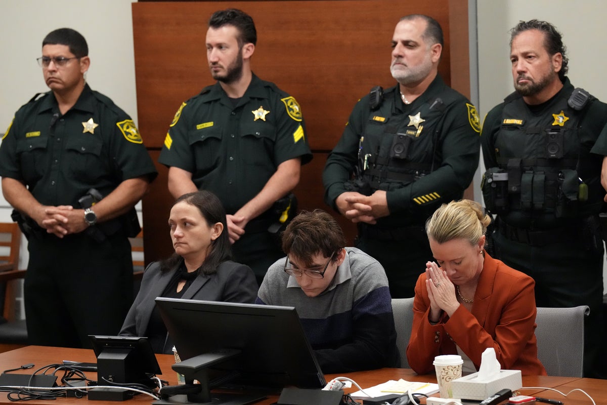 Juror who prevented Nikolas Cruz getting death penalty defends herself