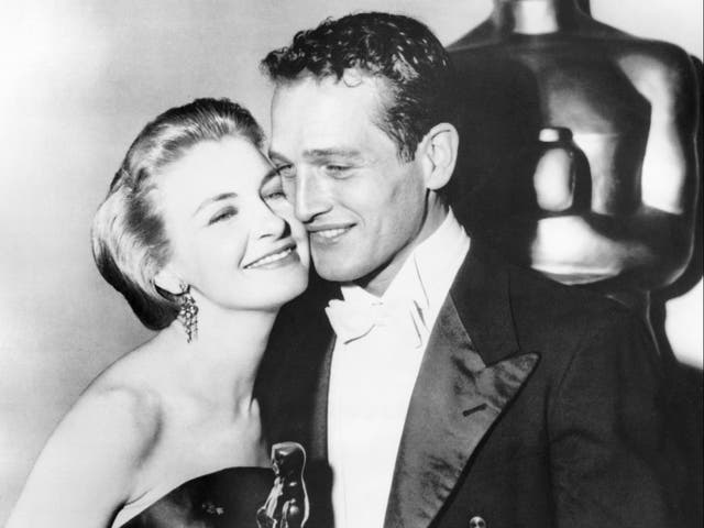 <p>Joanne Woodward poses on March 27, 1958 with her husband, actor Paul Newman, after winning the Academy Award for Best Actress in Hollywood</p>