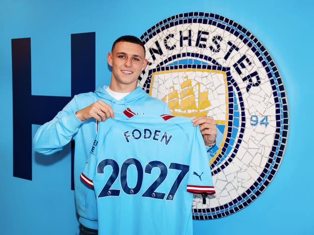 <p>Manchester City forward Phil Foden has signed a new five-year contract until 2027</p>