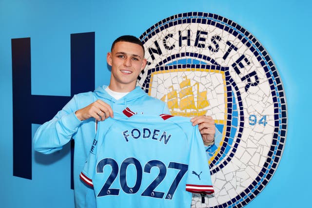 <p>Manchester City forward Phil Foden has signed a new five-year contract until 2027</p>